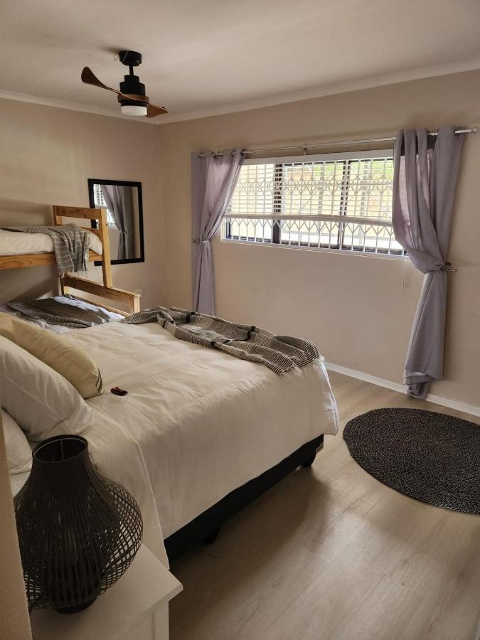 13 At Santos Apartment Mossel Bay Bagian luar foto