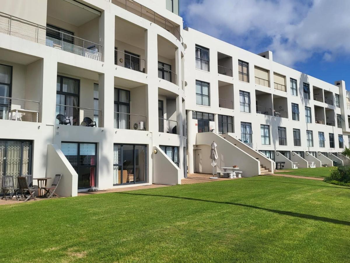 13 At Santos Apartment Mossel Bay Bagian luar foto
